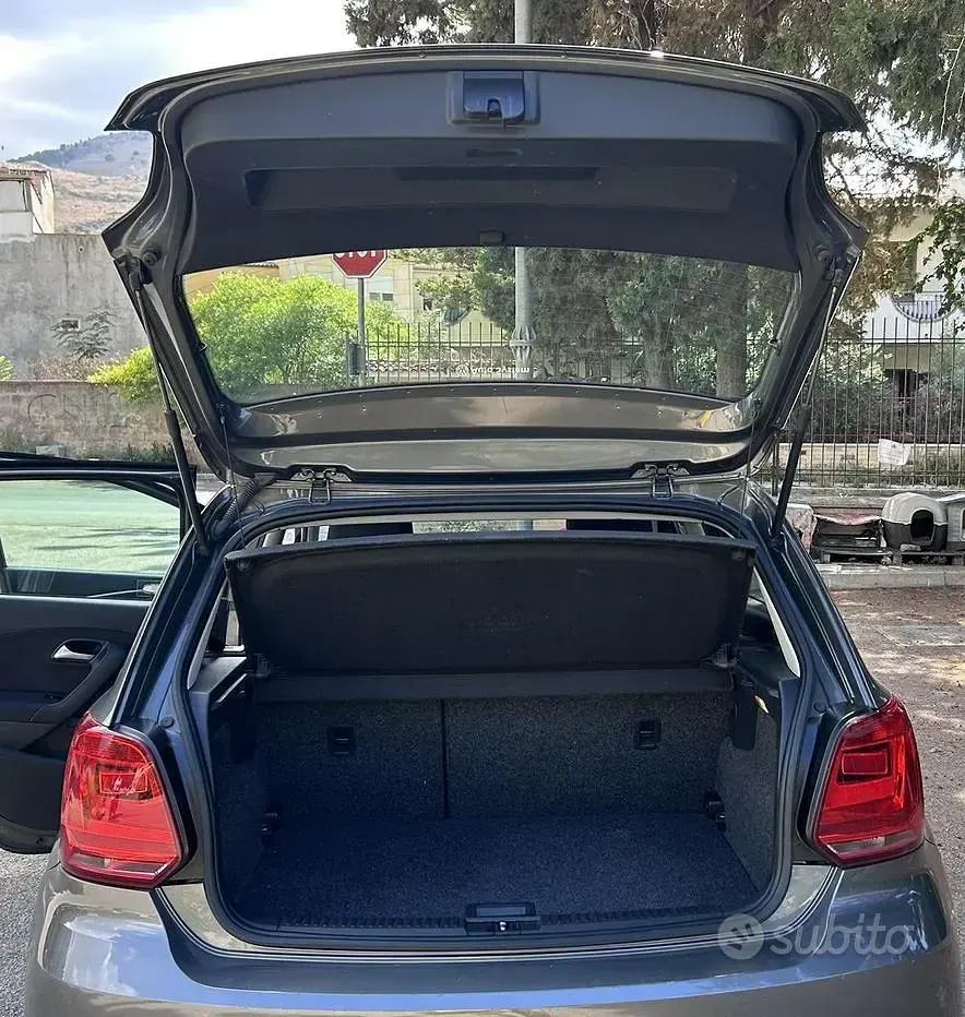 Usata VW Polo 75 CV (55 kW) 2017 Grigio Berlina