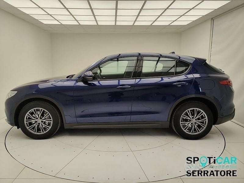 Usata Alfa Romeo Stelvio Business 160 CV (117 kW) 2020 Blu SUV