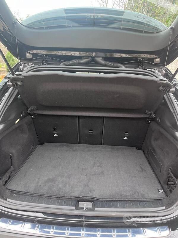 Usata Mercedes GLA180 116 CV (85 kW) 2022 Nero SUV