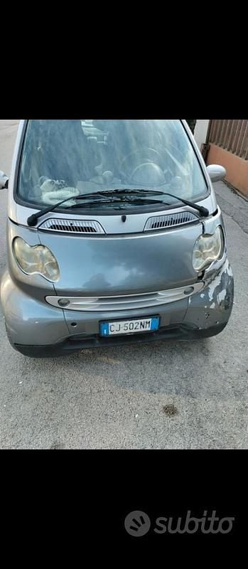 Grigio Usata 2003 Smart ForFour Due volumi | 1000 € - Immagine 1/1