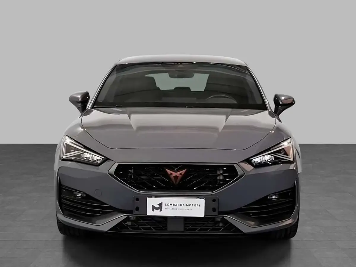 Usata Cupra Leon 150 CV (110 kW) 2023 Grigio graphene Berlina