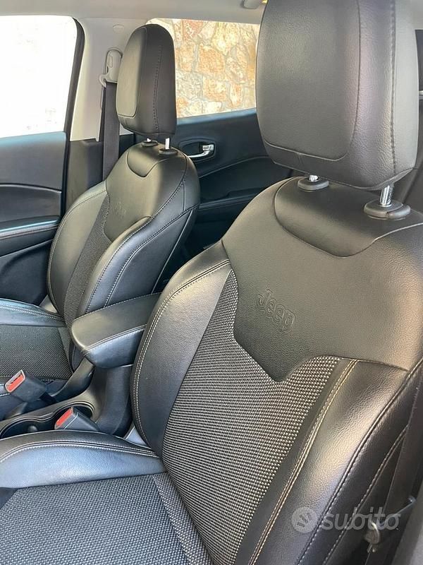 Usata Jeep Compass Limited 120 CV (88 kW) 2019 Nero SUV