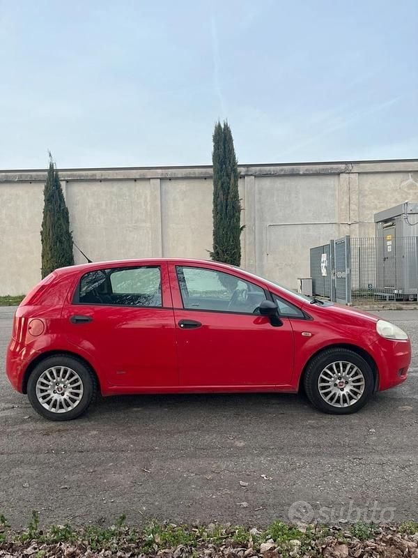 Usata Fiat Grande Punto 2007 Rosso Utilitaria