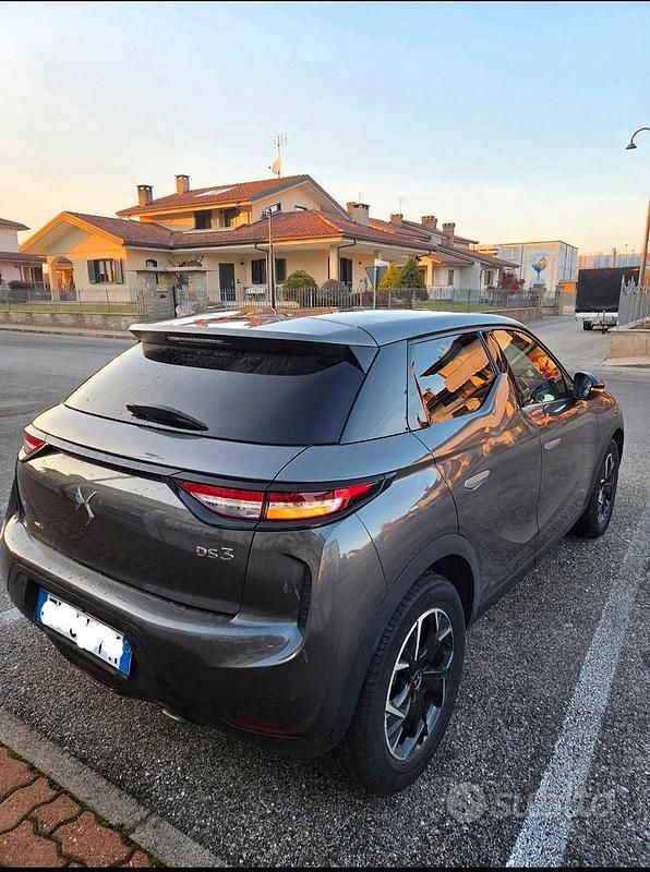 Usata DS Automobiles DS3 Crossback So Chic 100 CV (73 kW) 2019 Grigio SUV