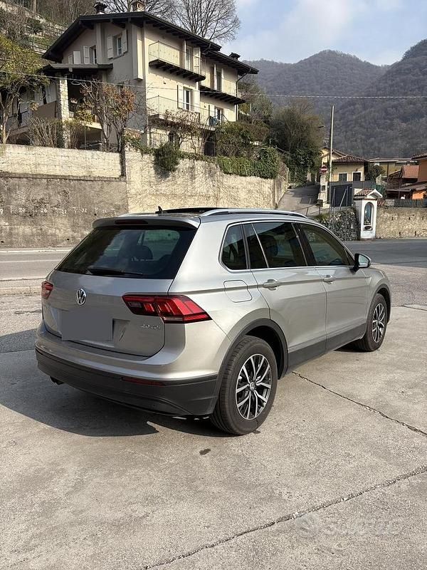 Usata VW Tiguan 150 CV (110 kW) 2017 Grigio SUV