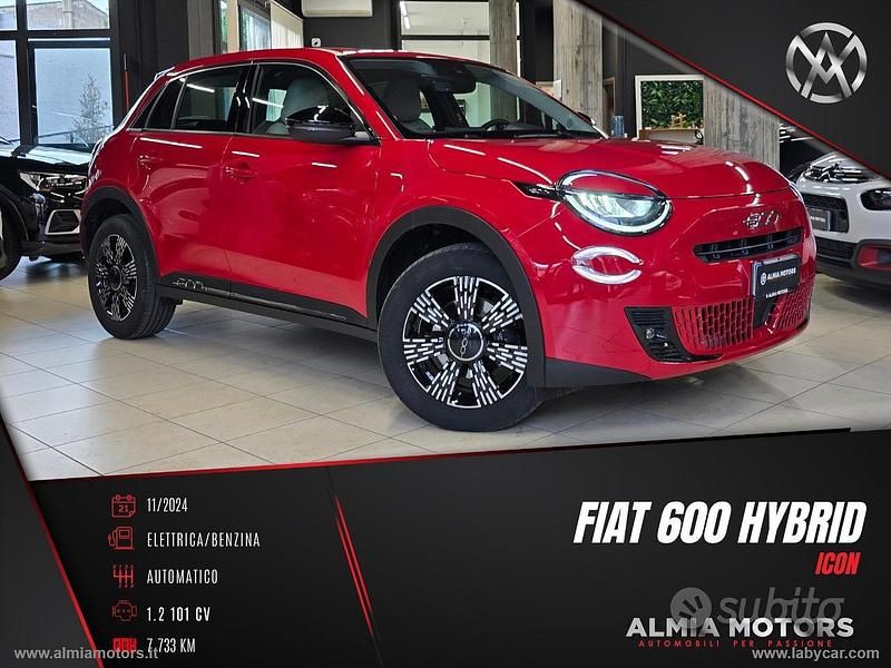 Usata Fiat 600 Icon 100 CV (73 kW) 2024 Rosso SUV