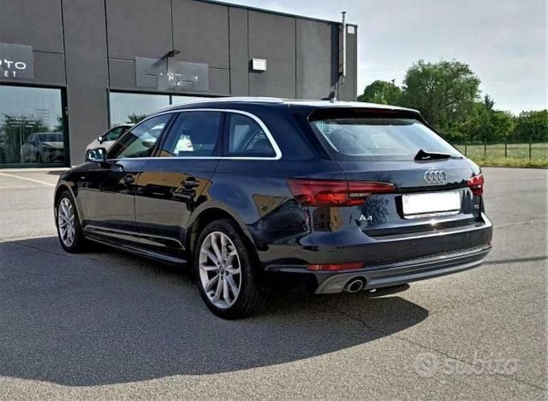 Usata Audi A4 S-Line 150 CV (110 kW) 2018 Blu Station wagon