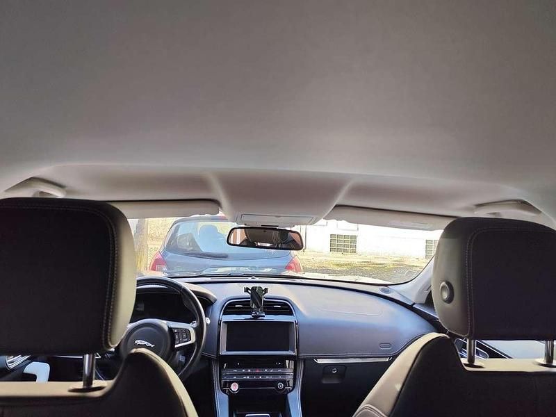 Usata Jaguar F-Pace R-Sport 180 CV (132 kW) 2016 Nero SUV