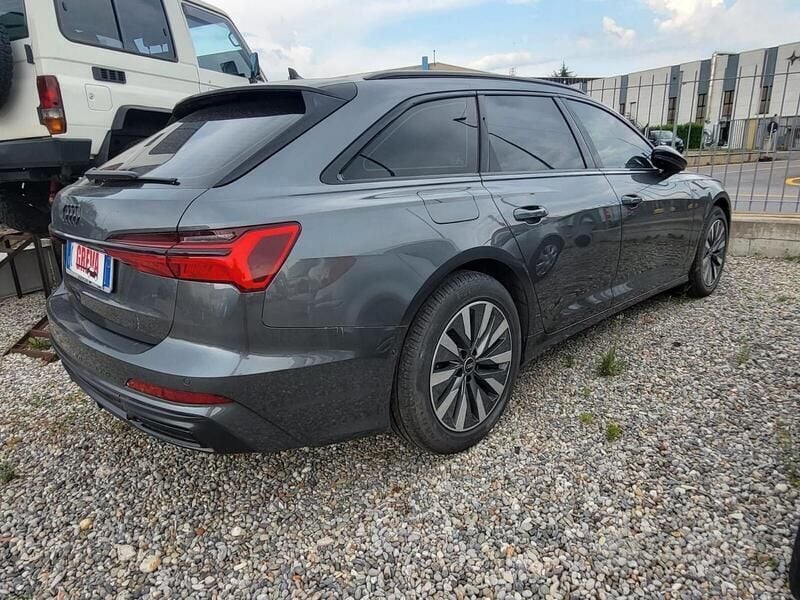 Usata Audi A6 Business 203 CV (149 kW) 2022 Grigio Station wagon