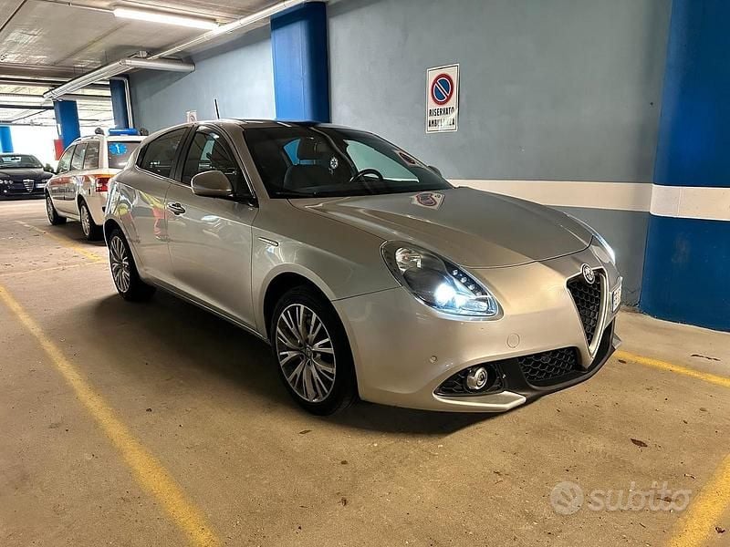Usata Alfa Romeo Giulietta Super 175 CV (128 kW) 2016 Grigio Utilitaria