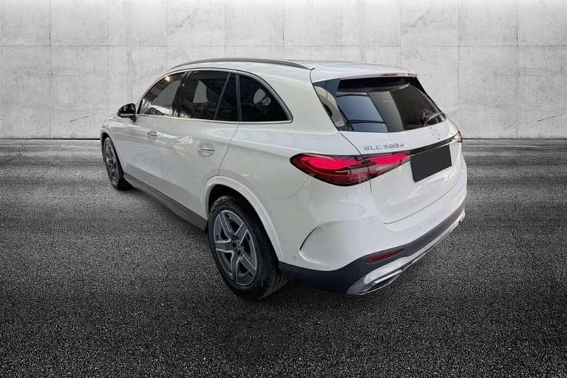 Usata Mercedes GLC300e AMG Line Premium Plus 269 CV (197 kW) 2024 Bianco pastello Coupé