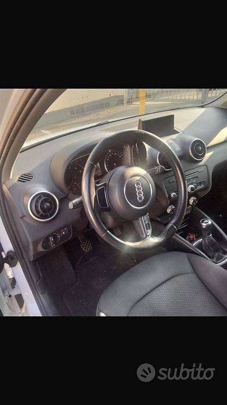 Usata Audi A1 86 CV (63 kW) 2013 Bianco Utilitaria