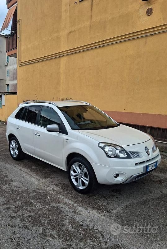 Usata Renault Koleos 150 CV (110 kW) 2011 Bianco SUV