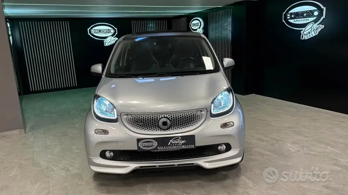Usata Smart ForFour Brabus 109 CV (80 kW) 2017 Grigio Utilitaria