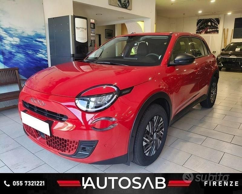 Usata Fiat 600 136 CV (100 kW) 2024 Rosso SUV