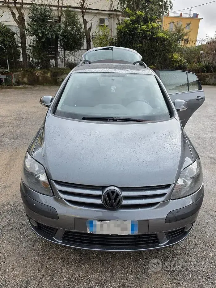 Usata VW Golf V Comfortline 105 CV (77 kW) 2007 Berlina