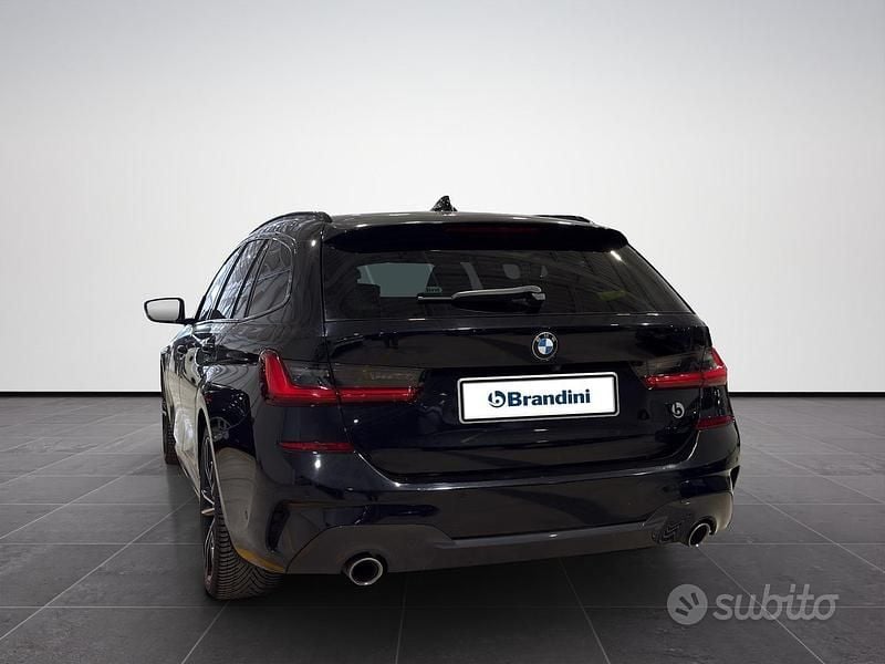 Usata BMW 320e M Sport 190 CV (139 kW) 2021 Nero Station wagon