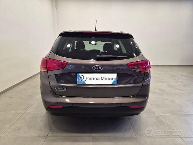 Usata Kia Ceed Sportswagon 135 CV (99 kW) 2016 Bronzo Station wagon