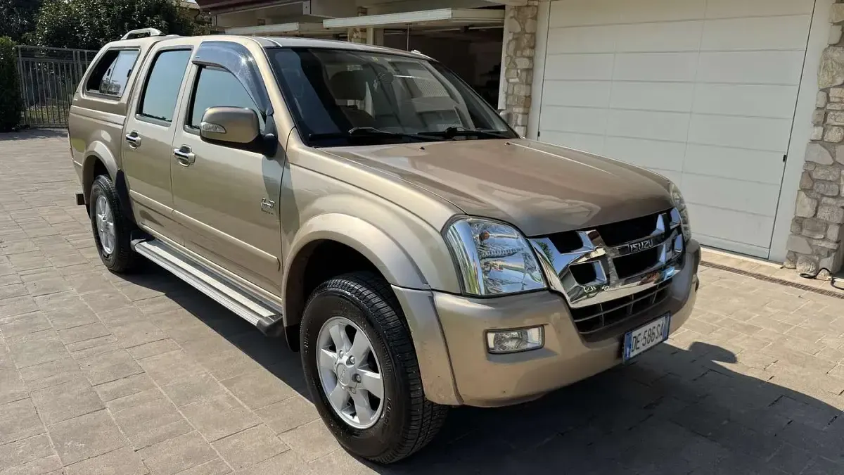 Usata Isuzu D-Max 131 CV (96 kW) 2007 SUV