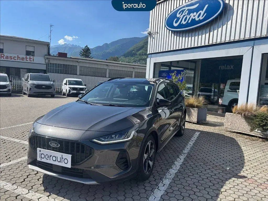 Usata Ford Focus Active 125 CV (91 kW) 2022 Grigio Station wagon
