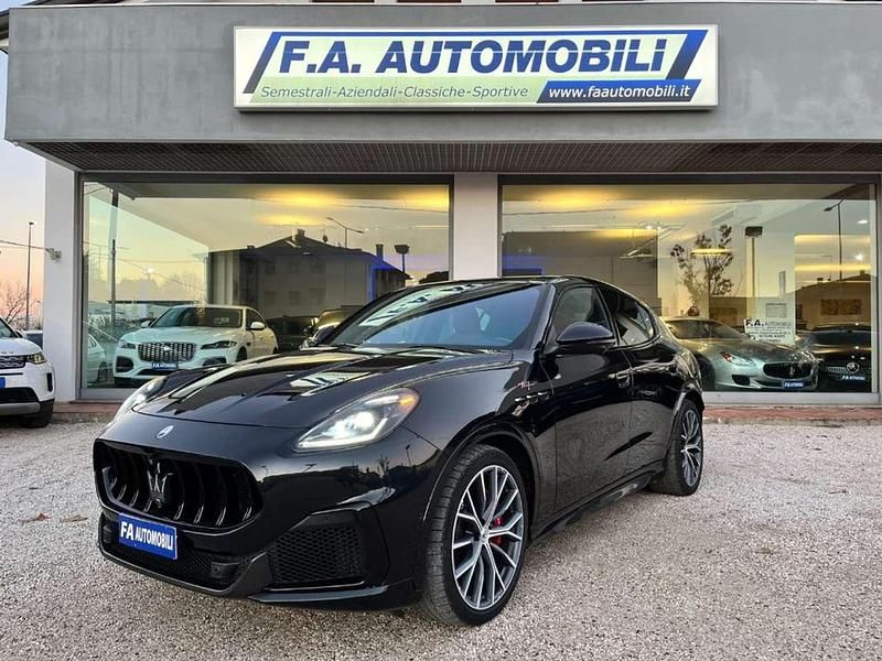 Nero Usata 2023 Maserati Grecale SUV | 71.500 € (Super prezzo) - Immagine 1/4