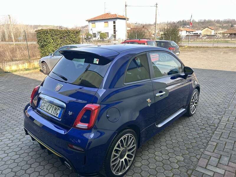 Usata Abarth 595 145 CV (106 kW) 2021 Blu/azzurro Utilitaria