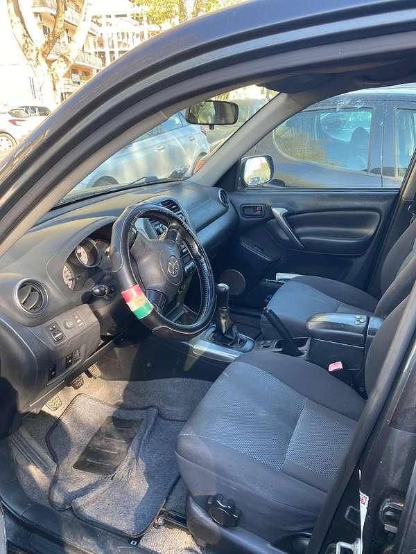 Usata Toyota RAV4 116 CV (85 kW) 2005 SUV