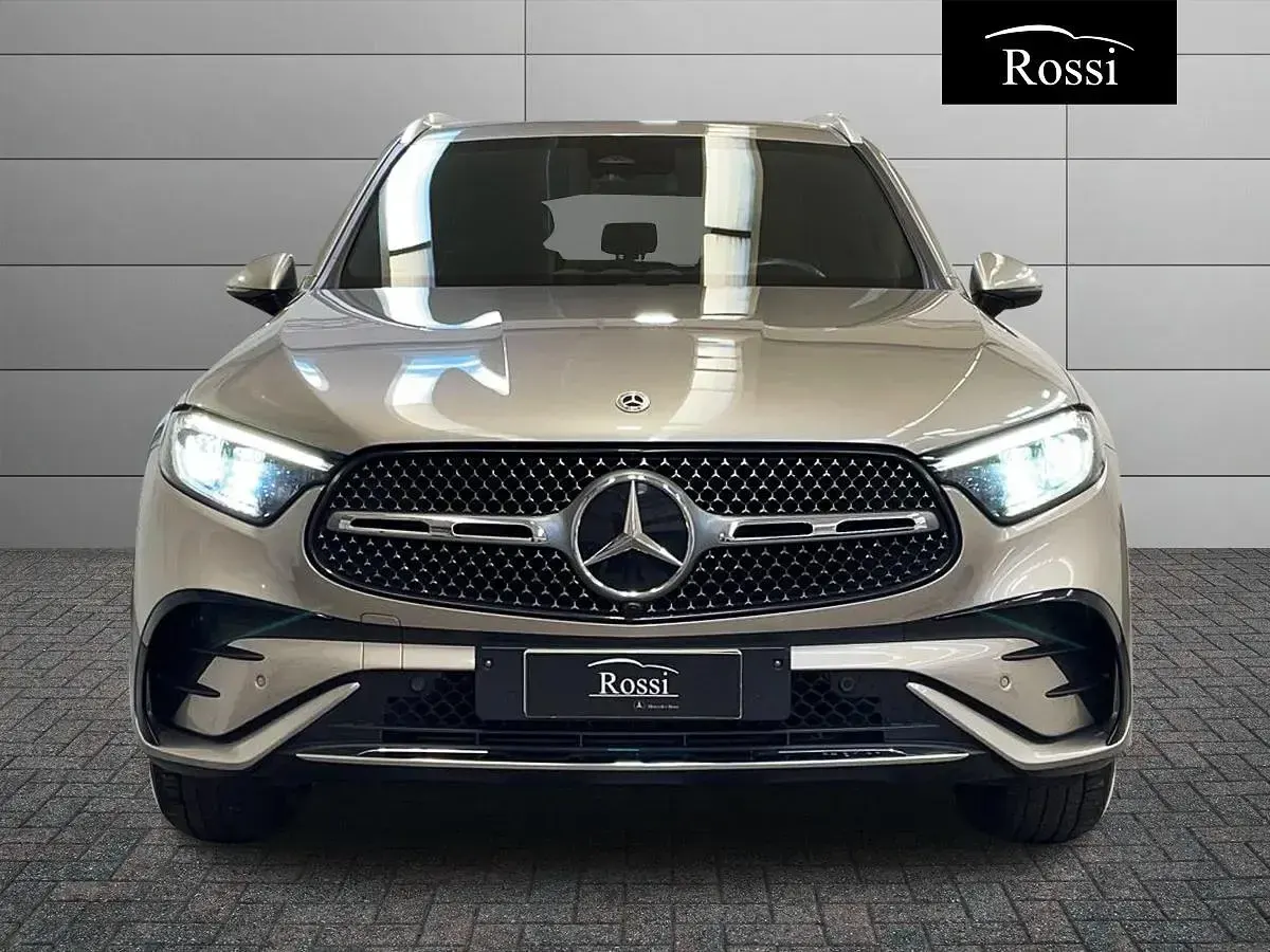 Usata Mercedes GLC220 Advanced 197 CV (144 kW) 2023 Argento mojave SUV