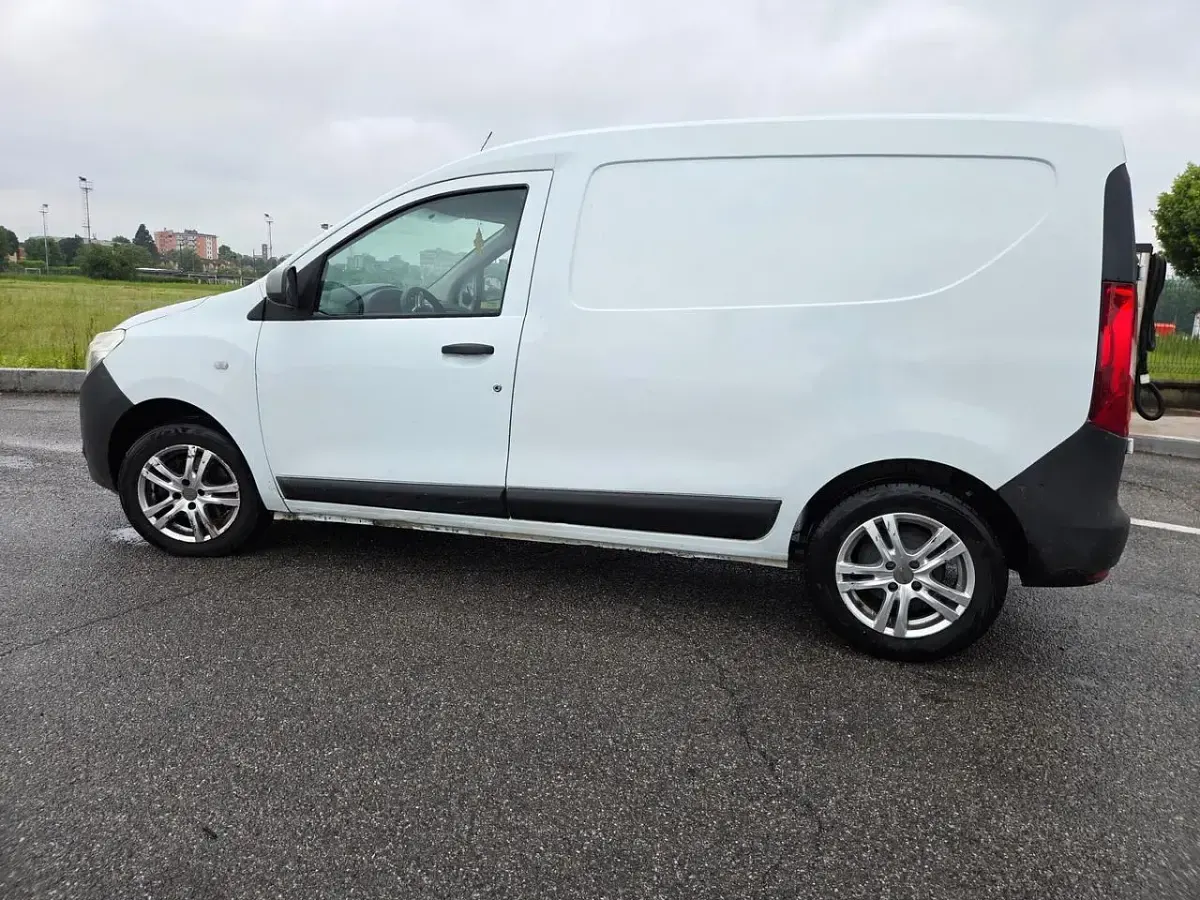 Usata Dacia Dokker 108 CV (79 kW) 2021 Bianco Monovolume