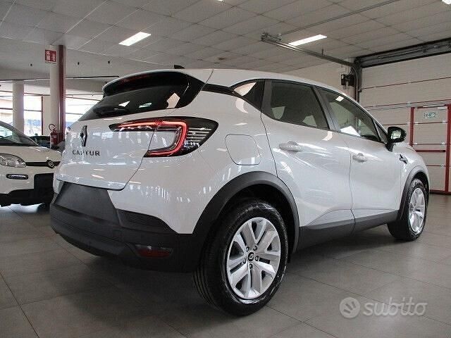 Usata Renault Captur Evolution 91 CV (66 kW) 2024 Bianco SUV