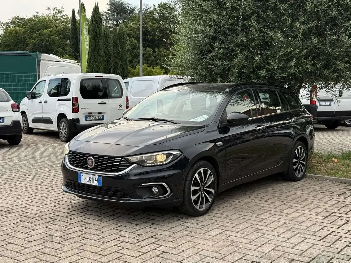 Usata Fiat Tipo Lounge 120 CV (88 kW) 2017 Other Station wagon
