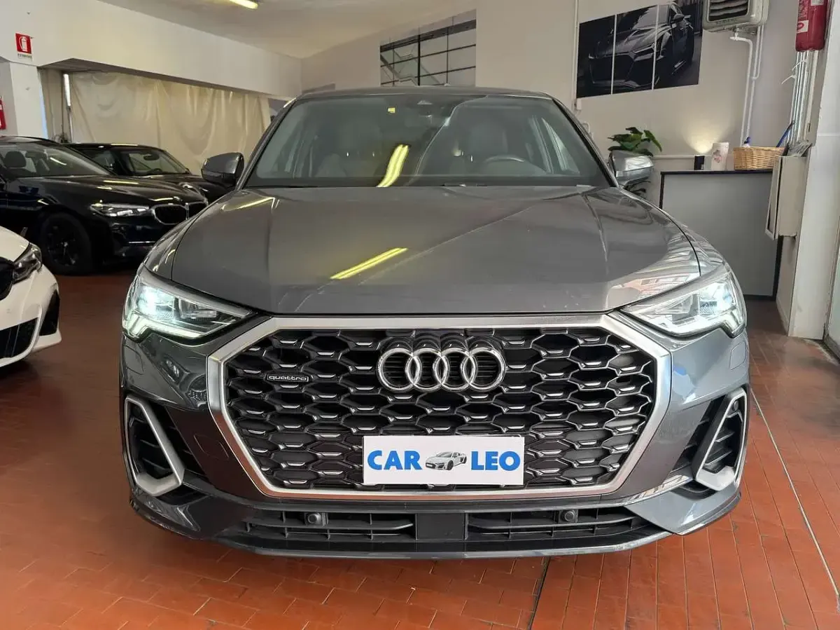 Usata Audi Q3 Sportback S-Line 150 CV (110 kW) 2022 Grigio SUV