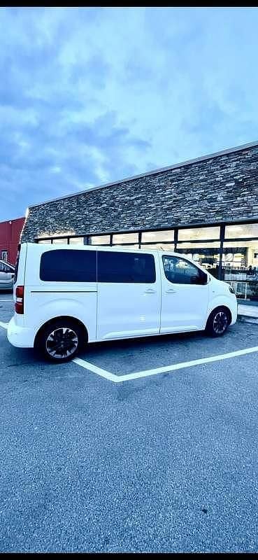 Usata Opel Zafira Life Elegance 180 CV (132 kW) 2021 Bianco Monovolume