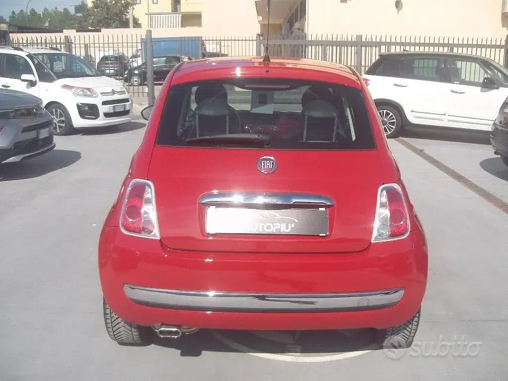 Usata Fiat 500 Lounge 69 CV (50 kW) 2010 Rosso Utilitaria