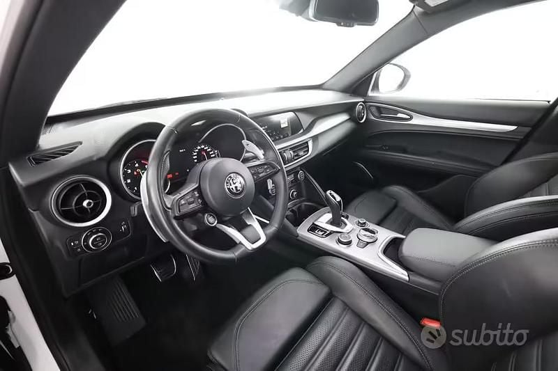 Usata Alfa Romeo Stelvio Veloce 210 CV (154 kW) 2023 Bianco SUV