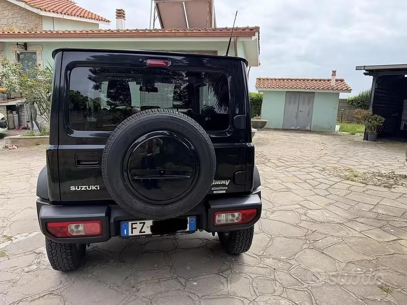 Usata Suzuki Jimny 102 CV (75 kW) 2019 Nero SUV