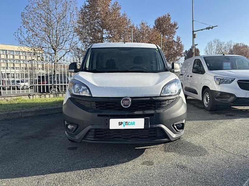 Usata Fiat Doblò Lounge 95 CV (69 kW) 2021 Bianco Monovolume