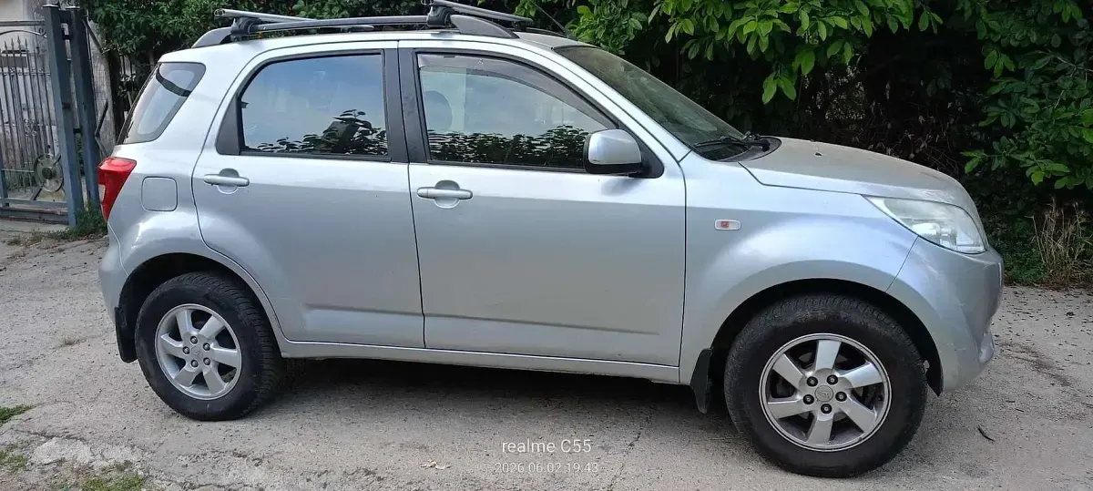 Usata Daihatsu Terios 86 CV (63 kW) 2007 Argento SUV