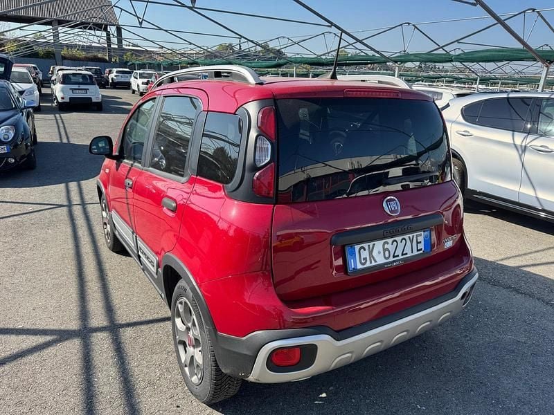 Usata Fiat Panda Cross Cross 69 CV (50 kW) 2022 Rosso Utilitaria