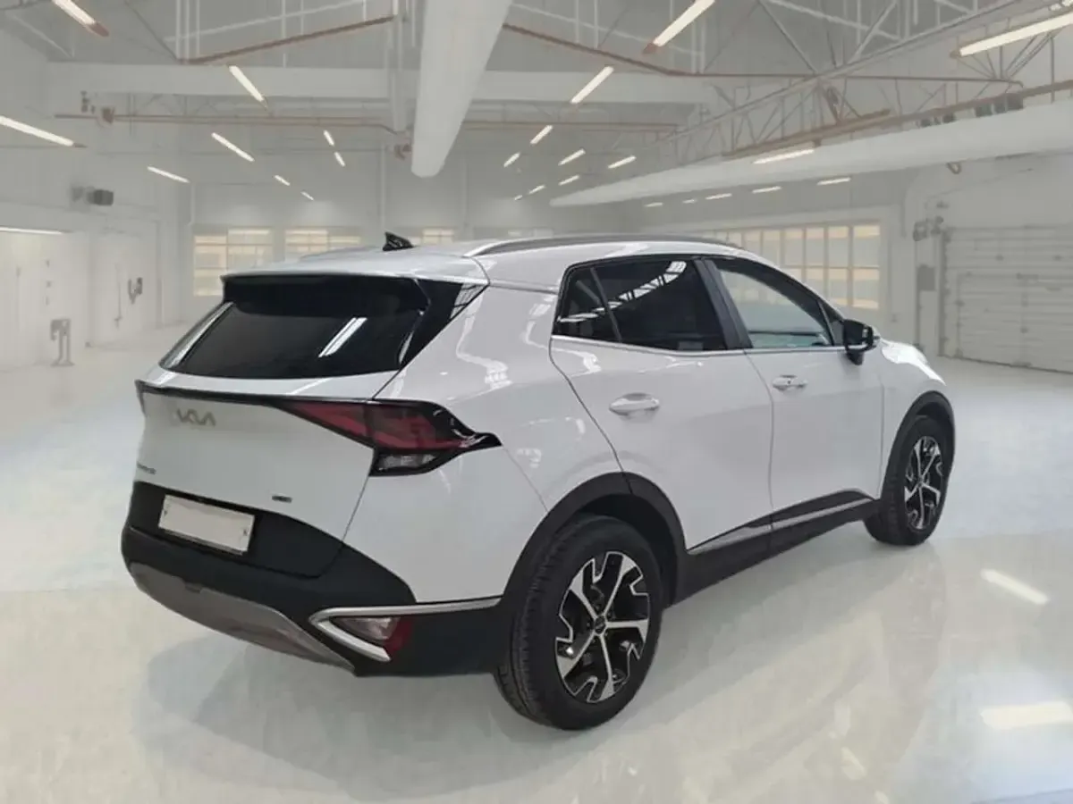 Usata Kia Sportage Style 179 CV (131 kW) 2023 Bianco SUV