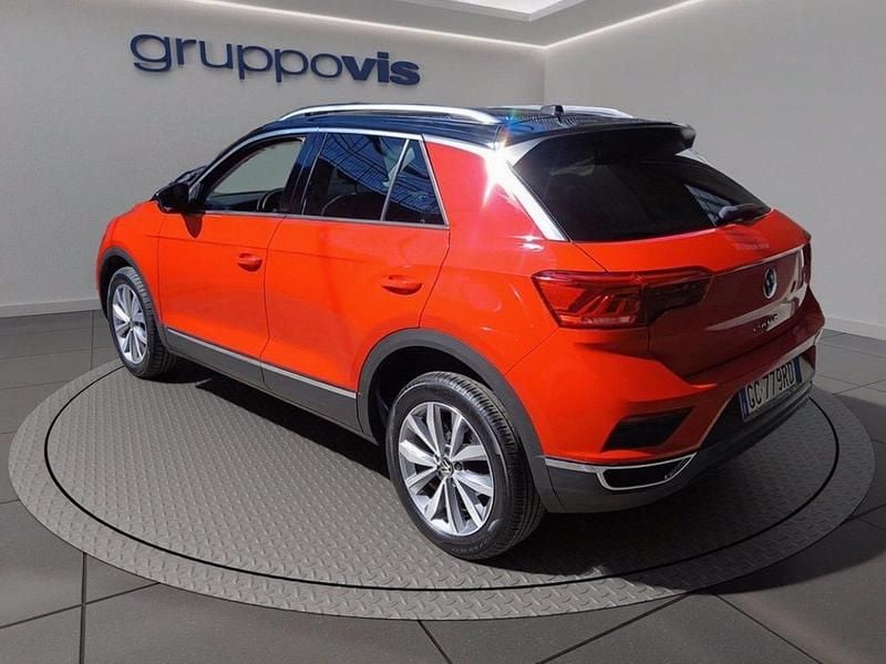 Usata VW T-Roc Style 110 CV (80 kW) 2021 Rosso pastello SUV