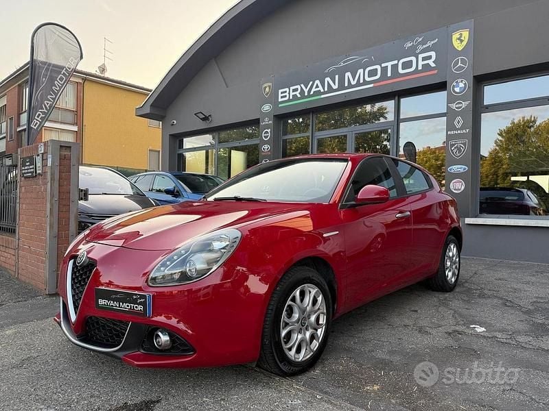 Usata Alfa Romeo Giulietta Business 120 CV (88 kW) 2020 Rosso Utilitaria