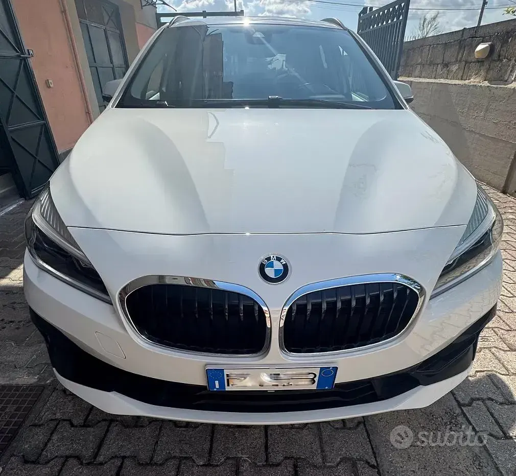 Usata BMW 218 Sport Line 150 CV (110 kW) 2020 Bianco Station wagon