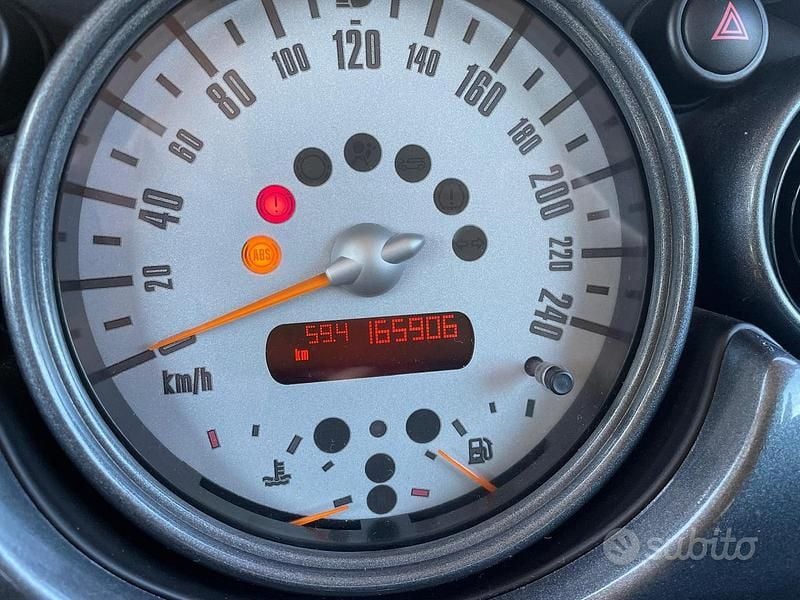 Usata Mini One D 2003 Giallo Utilitaria