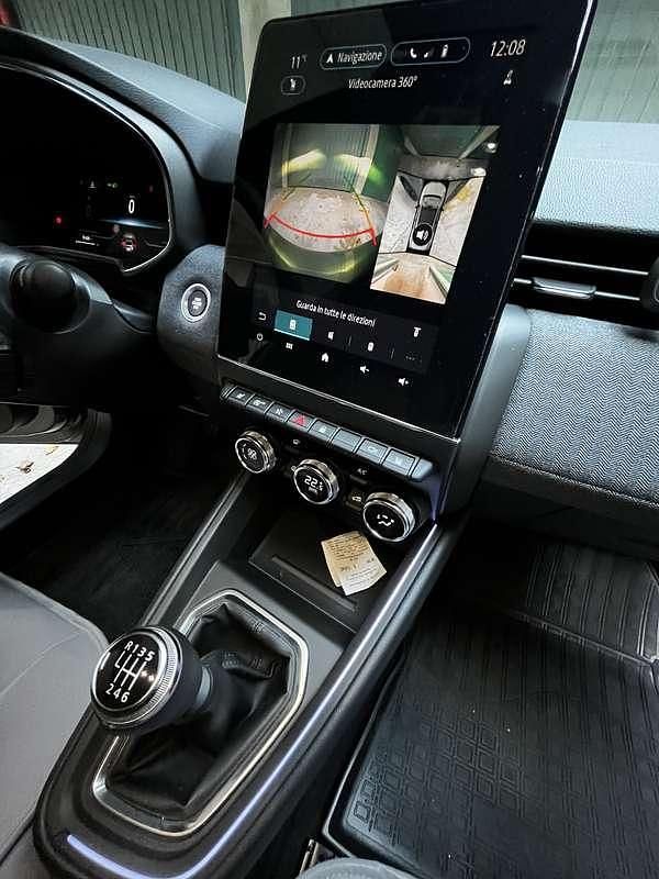 Usata Renault Clio V 101 CV (74 kW) 2024 Grigio Berlina