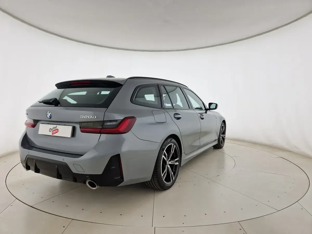 Usata BMW 320e M Sport 2024 Grigio Station wagon