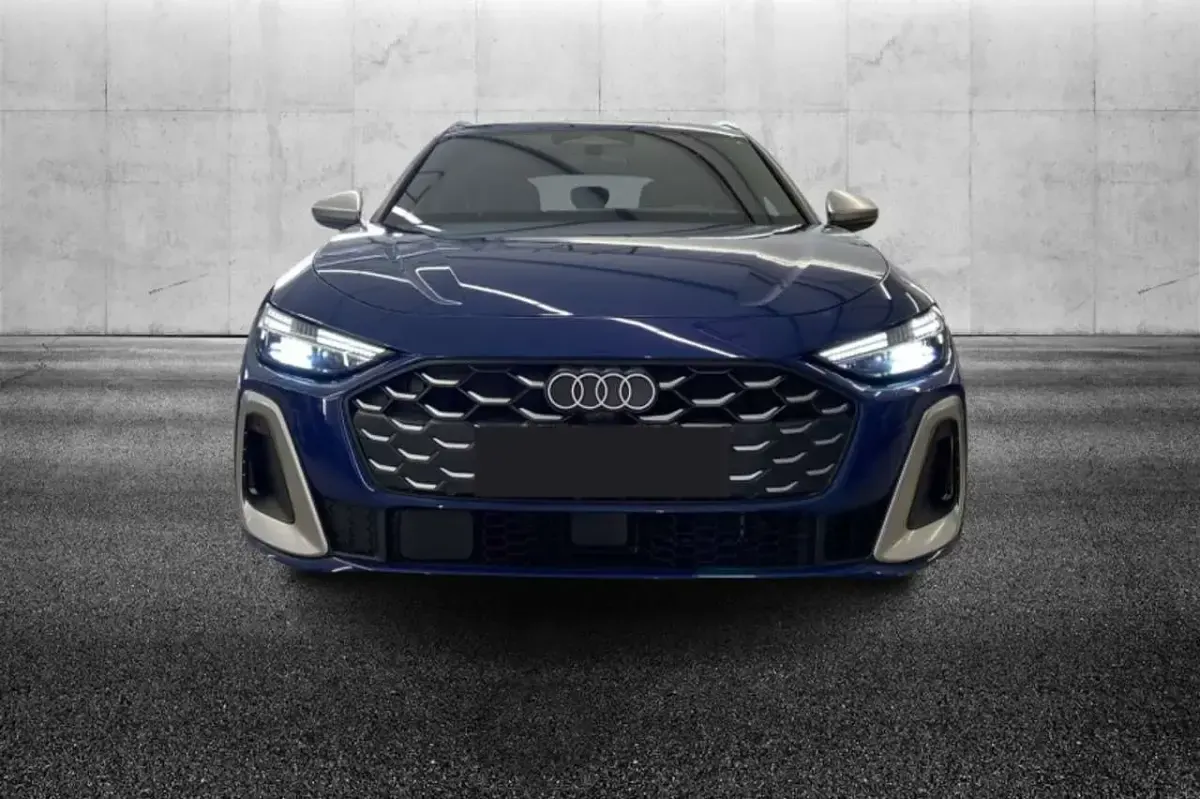Usata Audi S5 367 CV (269 kW) 2024 Blu/azzurro Station wagon
