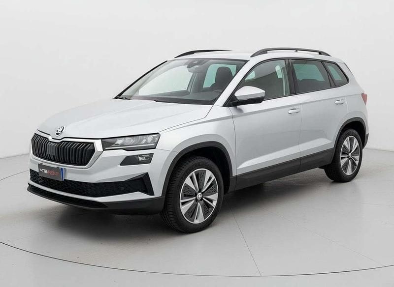 Argento Usata 2023 Skoda Karoq Executive SUV | 21.900 € (Ottimo prezzo) - Immagine 1/4