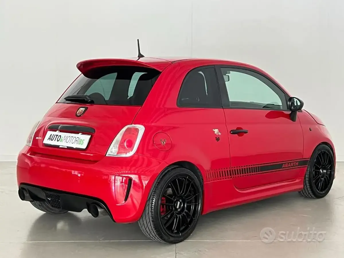 Usata Abarth 595 Custom 140 CV (102 kW) 2015 Rosso Utilitaria