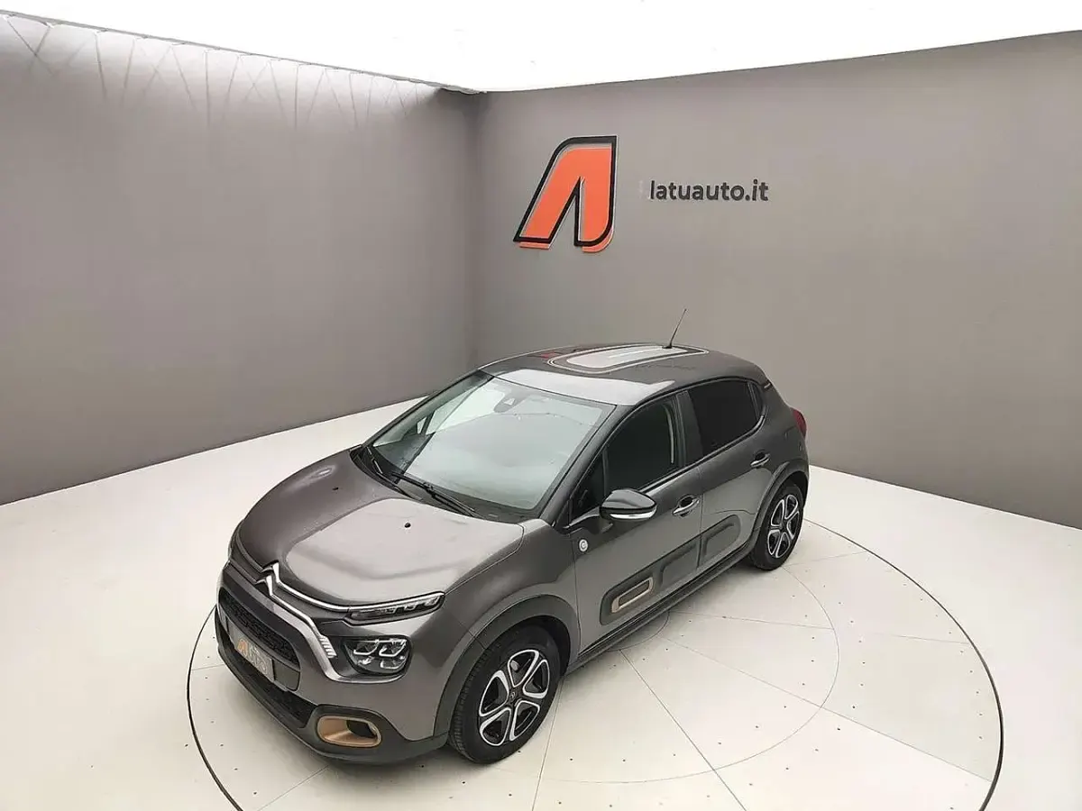 Usata Citroën C3 PureTech 83 CV (61 kW) 2022 Platinum grey Utilitaria